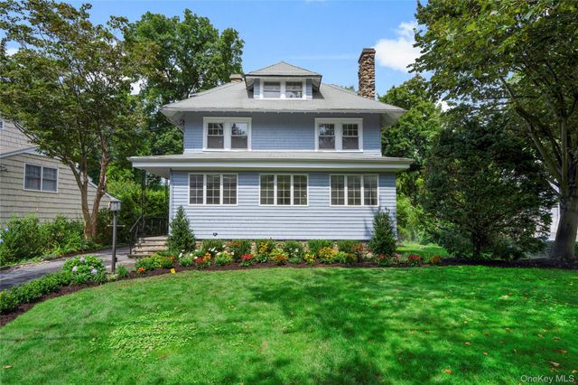 32 Stuyvesant Avenue, Larchmont, NY 10538