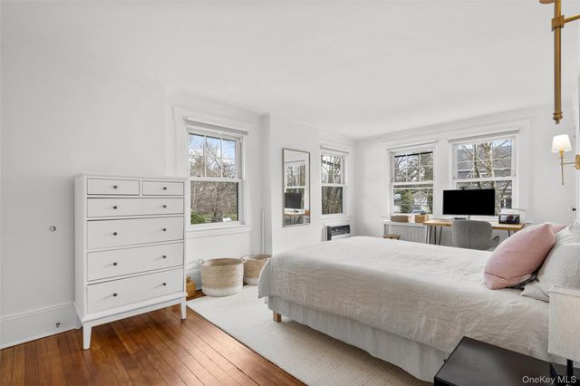 32 Stuyvesant Avenue, Larchmont, NY 10538