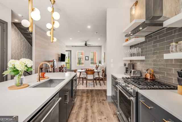 1300 Chelsea Circle NW, Atlanta, GA 30318