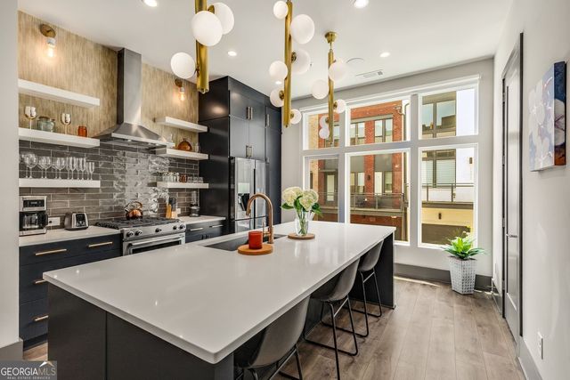 1300 Chelsea Circle NW, Atlanta, GA 30318