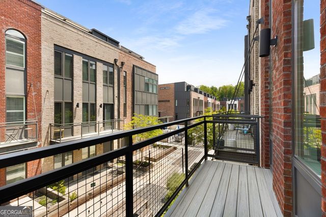 1300 Chelsea Circle NW, Atlanta, GA 30318