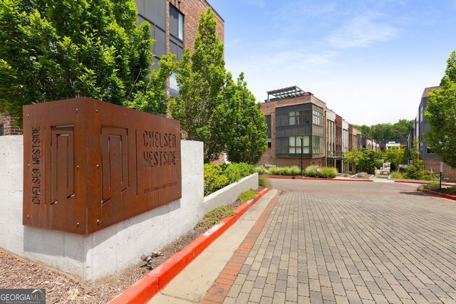 1300 Chelsea Circle NW, Atlanta, GA 30318