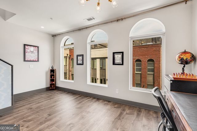 1300 Chelsea Circle NW, Atlanta, GA 30318