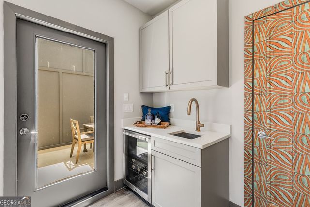 1300 Chelsea Circle NW, Atlanta, GA 30318