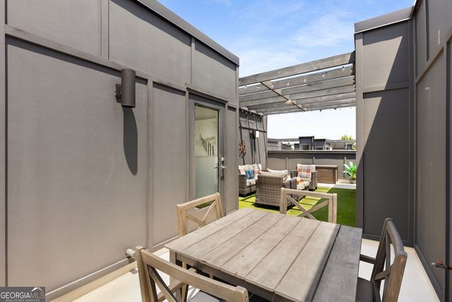 1300 Chelsea Circle NW, Atlanta, GA 30318