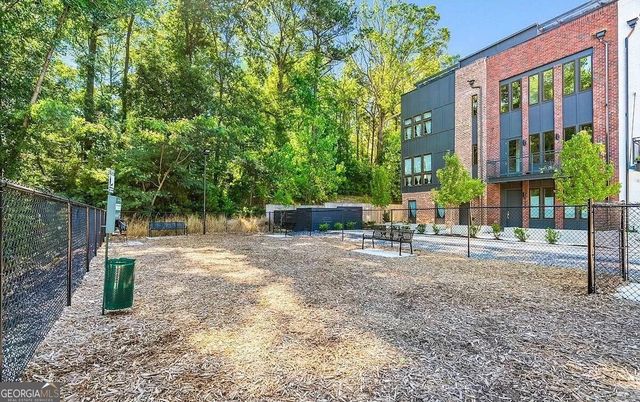 1300 Chelsea Circle NW, Atlanta, GA 30318