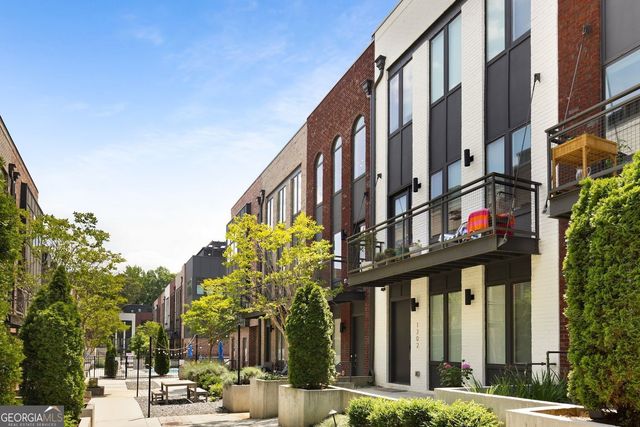 1300 Chelsea Circle NW, Atlanta, GA 30318