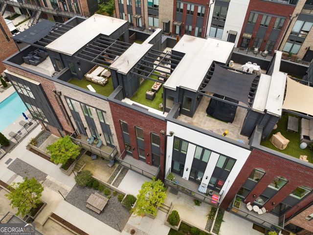 1300 Chelsea Circle NW, Atlanta, GA 30318