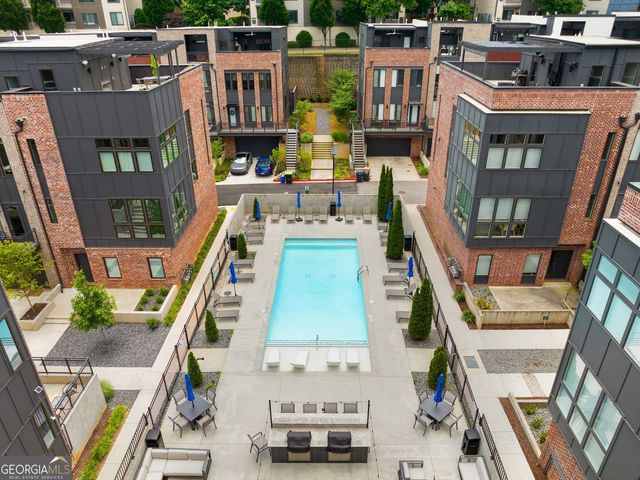 1300 Chelsea Circle NW, Atlanta, GA 30318