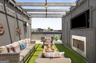 1300 Chelsea Circle NW, Atlanta, GA 30318