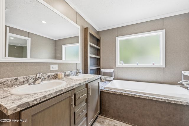 2193 Forest Drive SW, Supply, NC 28462