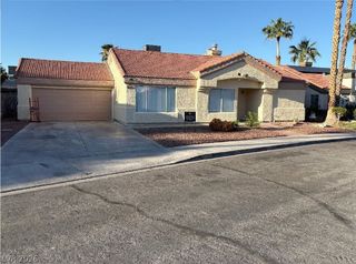 6620 Silver Penny Avenue, Las Vegas, NV 89108
