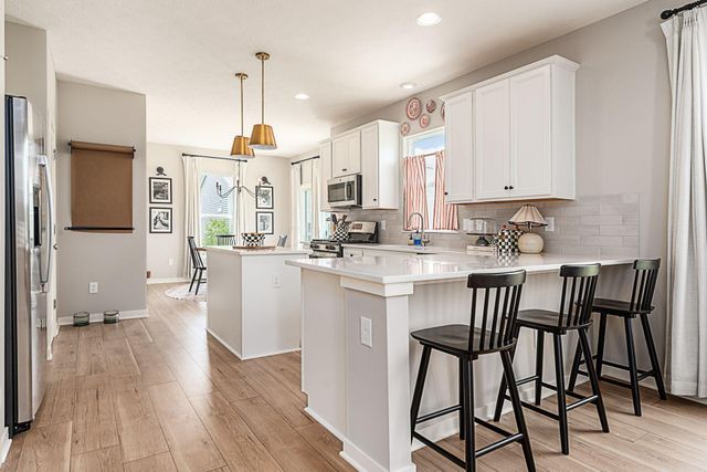 7405 McQueen Drive NW, Pickerington, OH 43147