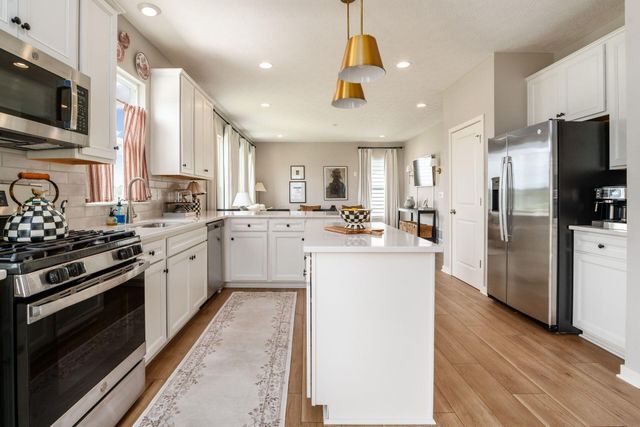 7405 McQueen Drive NW, Pickerington, OH 43147