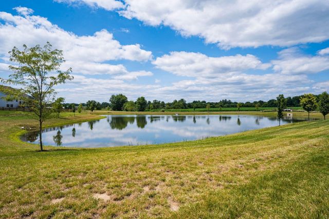 7405 McQueen Drive NW, Pickerington, OH 43147