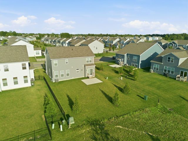 7405 McQueen Drive NW, Pickerington, OH 43147