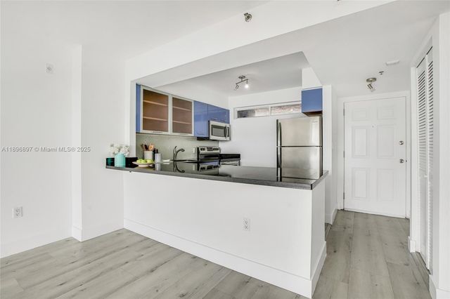 650 NE 64th St G506, Miami, FL 33138