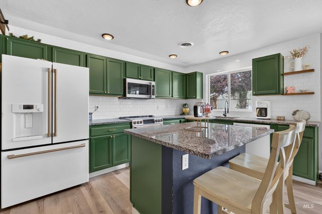 4404 N Alester Ave, Meridian, ID 83646