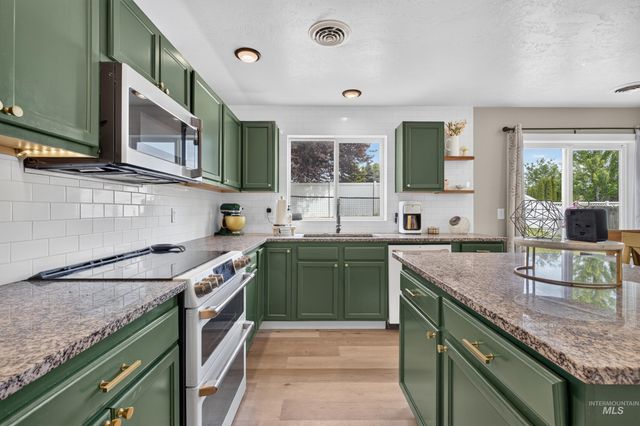 4404 N Alester Ave, Meridian, ID 83646