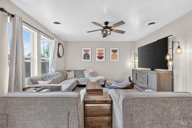 4404 N Alester Ave, Meridian, ID 83646