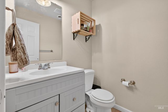4404 N Alester Ave, Meridian, ID 83646