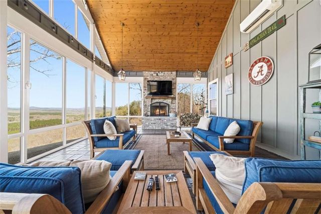 51 County Road 1024, Cedar Bluff, AL 35959