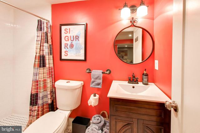 830 DELAFIELD ST NE, Washington, DC 20017