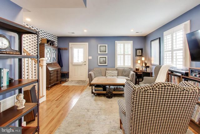 830 DELAFIELD ST NE, Washington, DC 20017