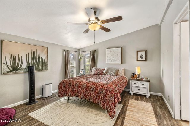 42027 N 3RD Street, Phoenix, AZ 85086