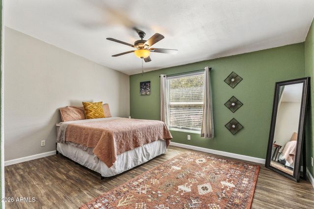 42027 N 3RD Street, Phoenix, AZ 85086