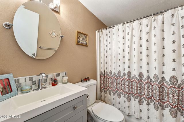 42027 N 3RD Street, Phoenix, AZ 85086