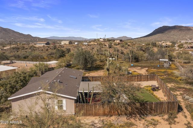 42027 N 3RD Street, Phoenix, AZ 85086