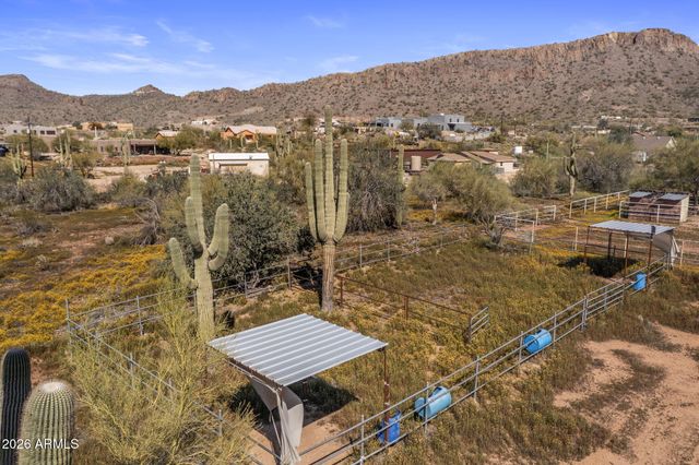 42027 N 3RD Street, Phoenix, AZ 85086