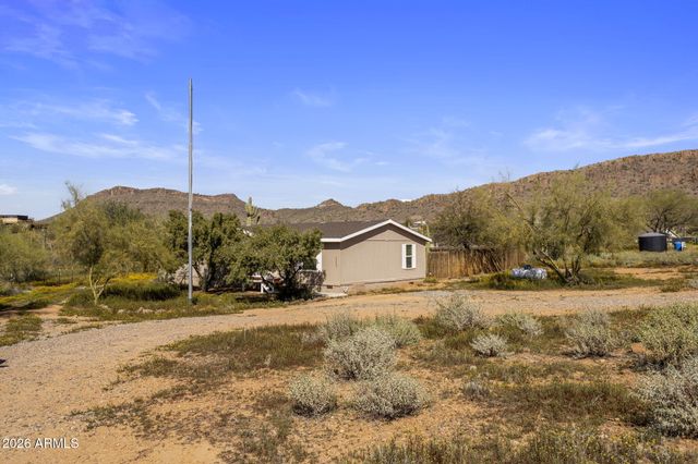 42027 N 3RD Street, Phoenix, AZ 85086