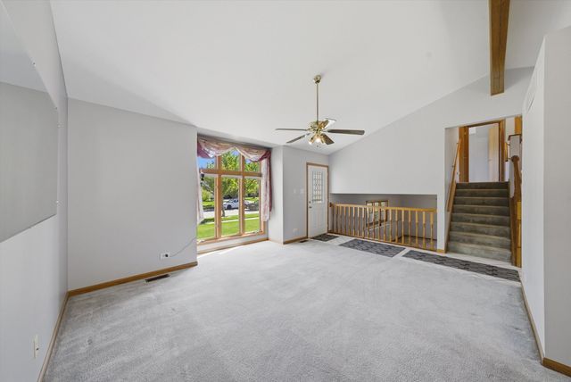 752 Rosanne Street, Lockport, IL 60441