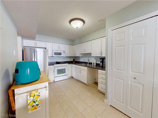 7047 Bristlewood Drive, Painesville, OH 44077