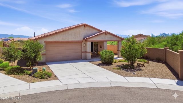 800 W Calle Moa, Sahuarita, AZ 85629