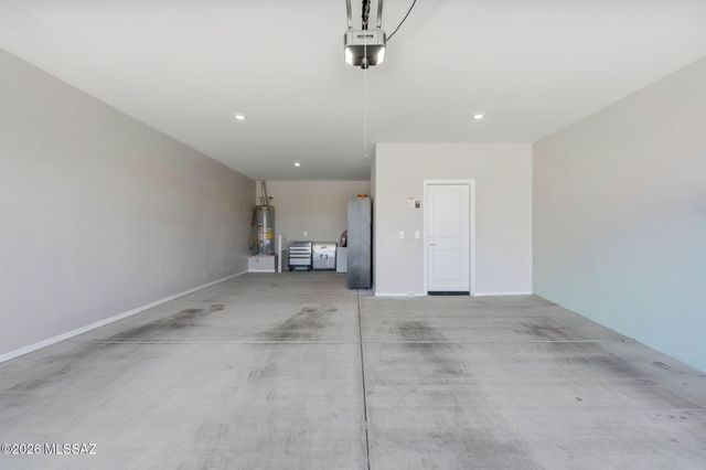 800 W Calle Moa, Sahuarita, AZ 85629