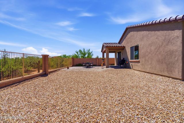 800 W Calle Moa, Sahuarita, AZ 85629