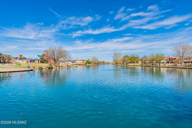 800 W Calle Moa, Sahuarita, AZ 85629
