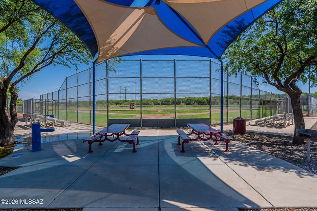 800 W Calle Moa, Sahuarita, AZ 85629