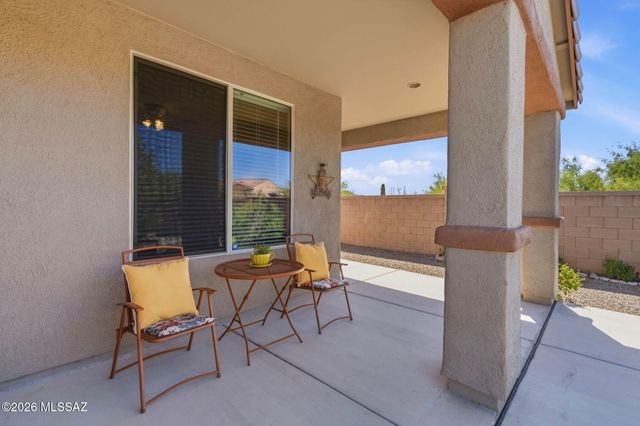 800 W Calle Moa, Sahuarita, AZ 85629