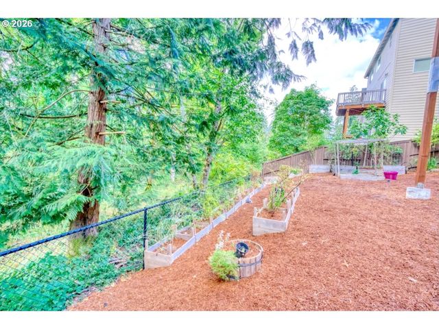 11719 Nw PINYON St, Portland, OR 97229