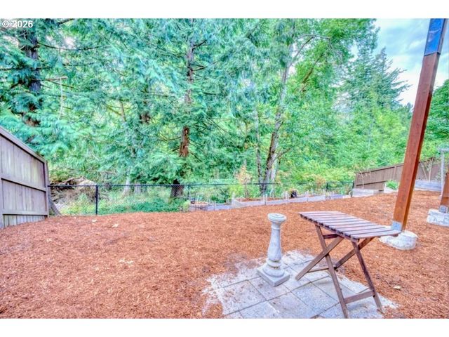 11719 Nw PINYON St, Portland, OR 97229