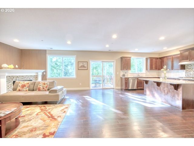 11719 Nw PINYON St, Portland, OR 97229
