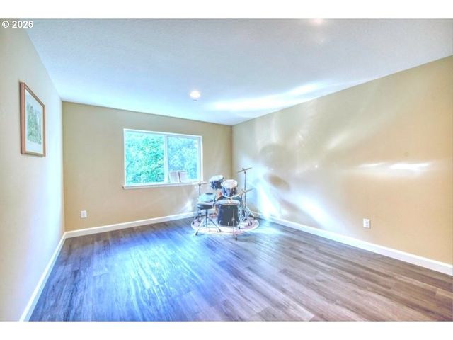 11719 Nw PINYON St, Portland, OR 97229