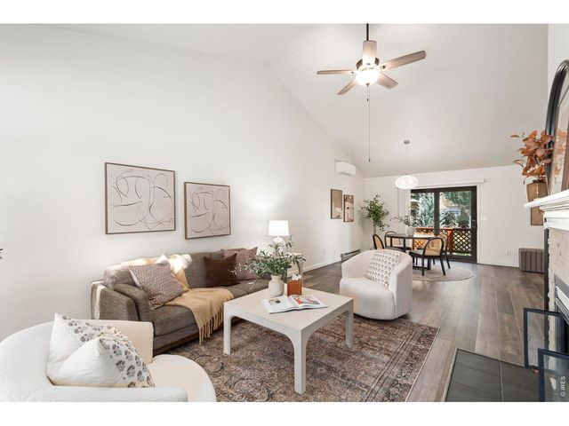 966 Shire Ct, Fort Collins, CO 80526