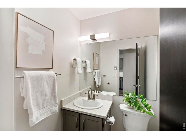 966 Shire Ct, Fort Collins, CO 80526