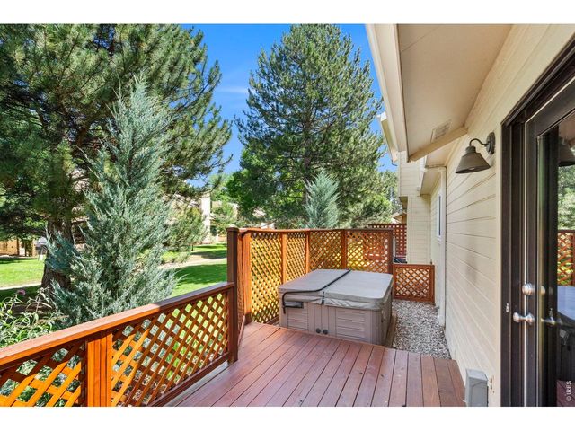 966 Shire Ct, Fort Collins, CO 80526