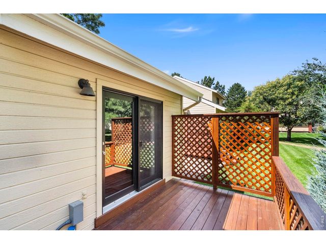 966 Shire Ct, Fort Collins, CO 80526